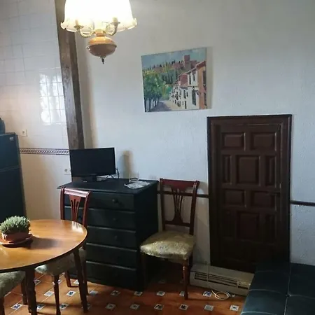 La Casita De *